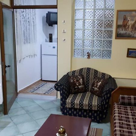 Elda'S Apartment Sarande Exterior photo