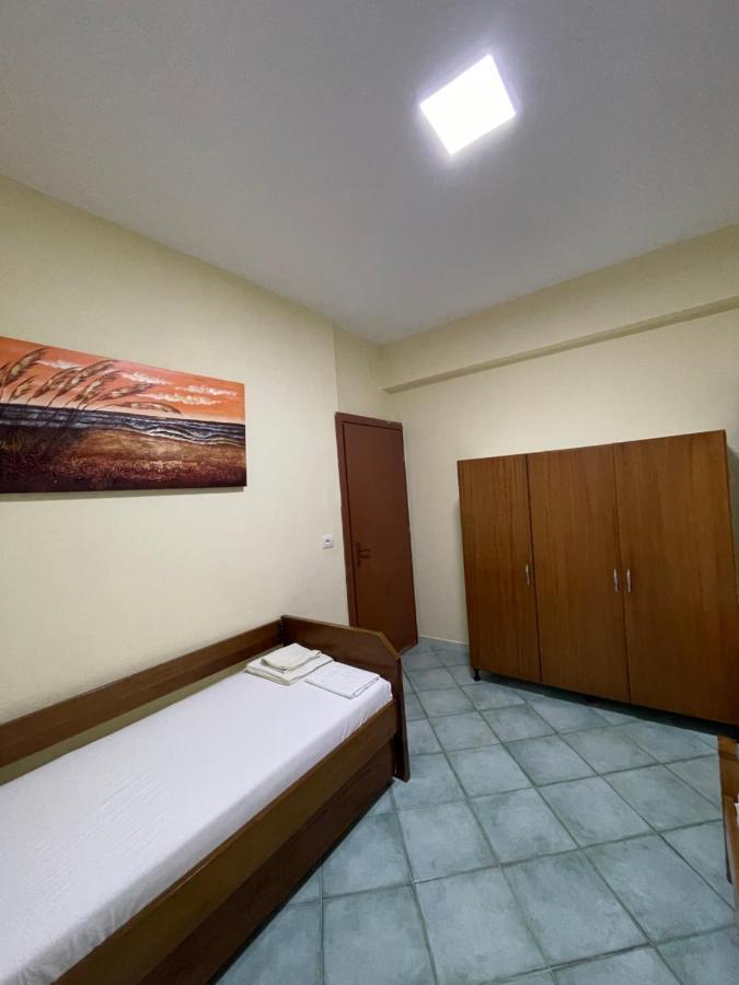 Elda'S Apartment Sarande Exterior photo